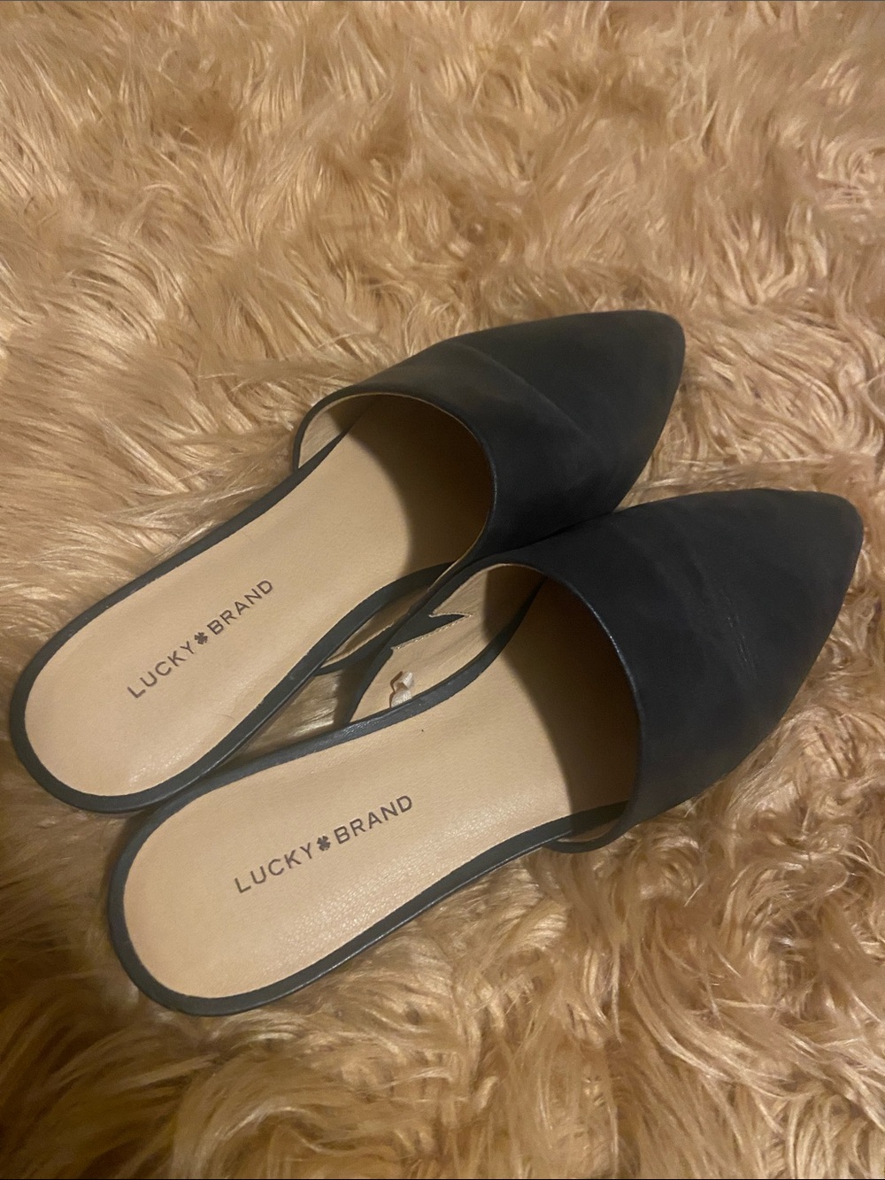Lucky Brand Women's Black Pointed-Toe Slide Flats Size 9